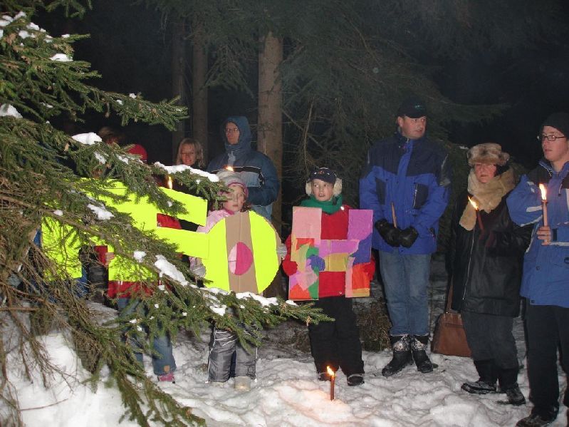 4-weihnachtsfeier-beim-tannanbaum.jpg